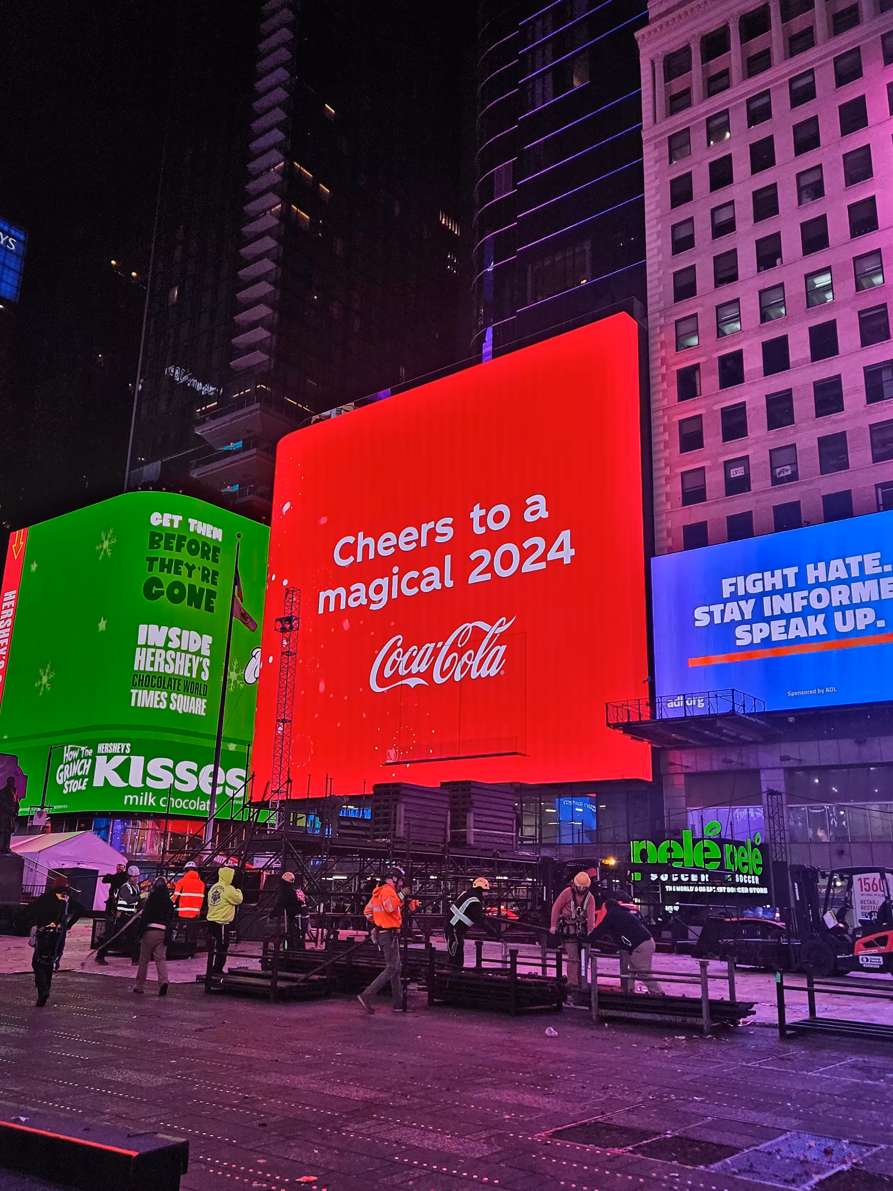 Cheers to A Magical 🪄🔮🧚🏼‍♀️ 2024 🪄🔮🧚🏼‍♀️ NYC