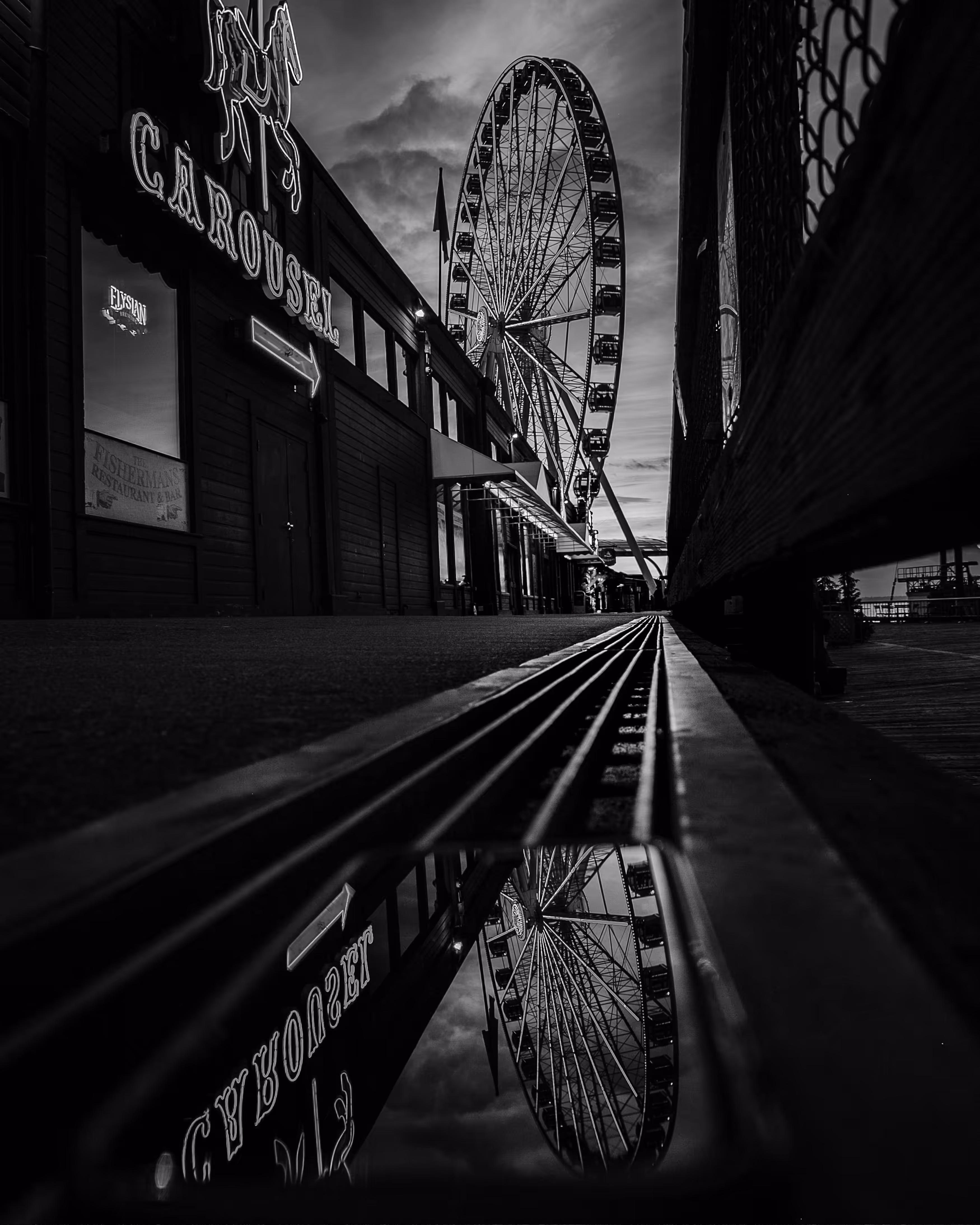 Seattle Great Wheel // Mills Urban Collection #018 BNW 18/25
