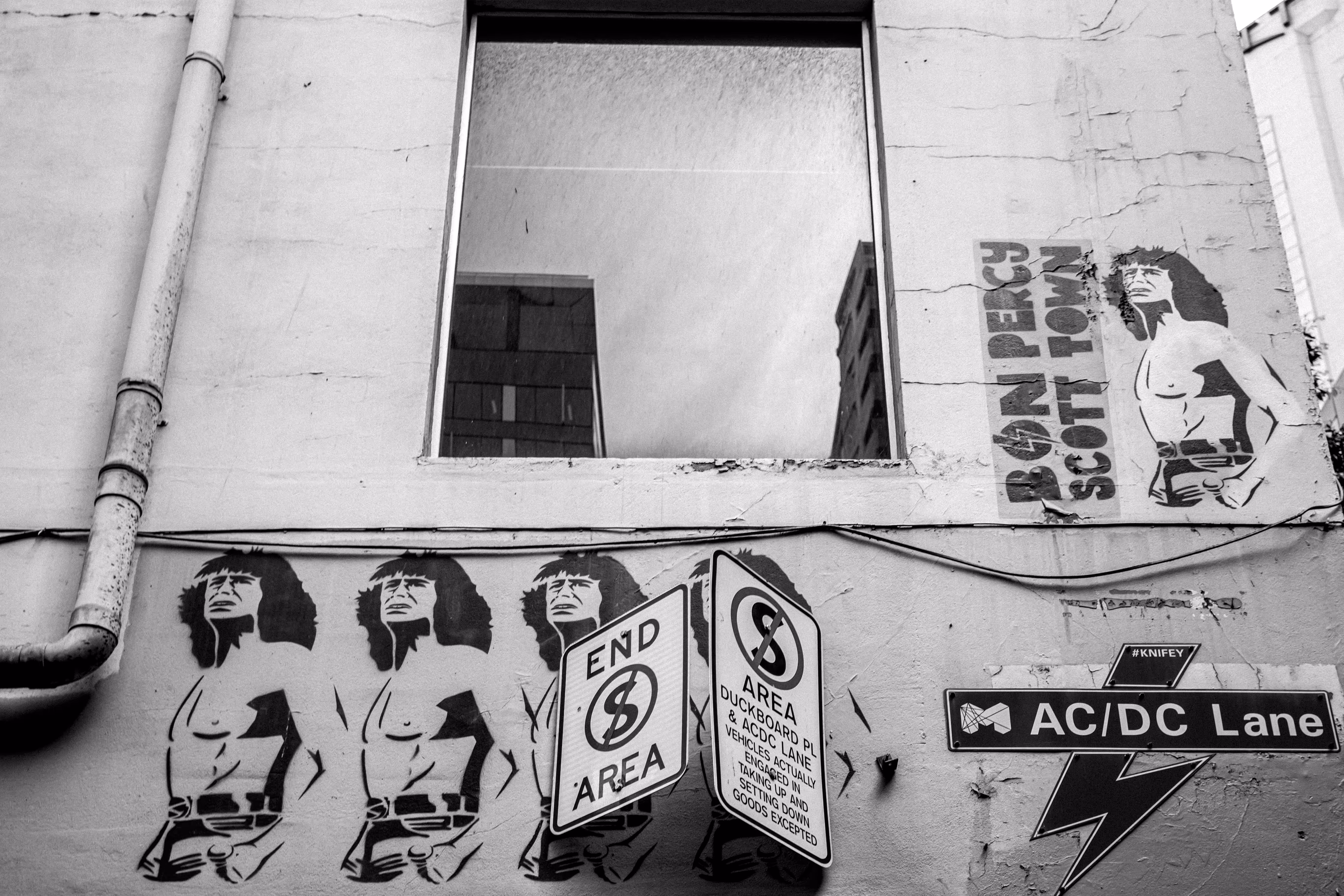 B&W Photography: AC/DC lane #2