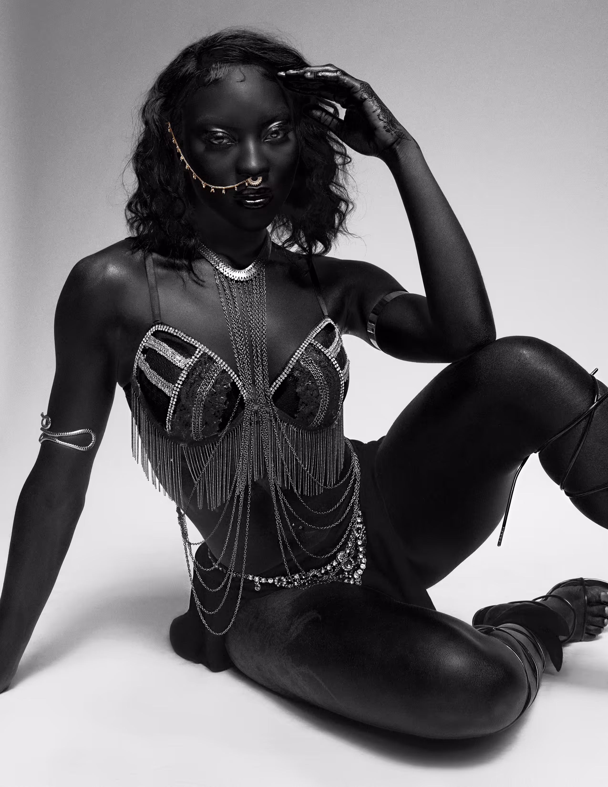 MONOCHROME EMPRESS || 