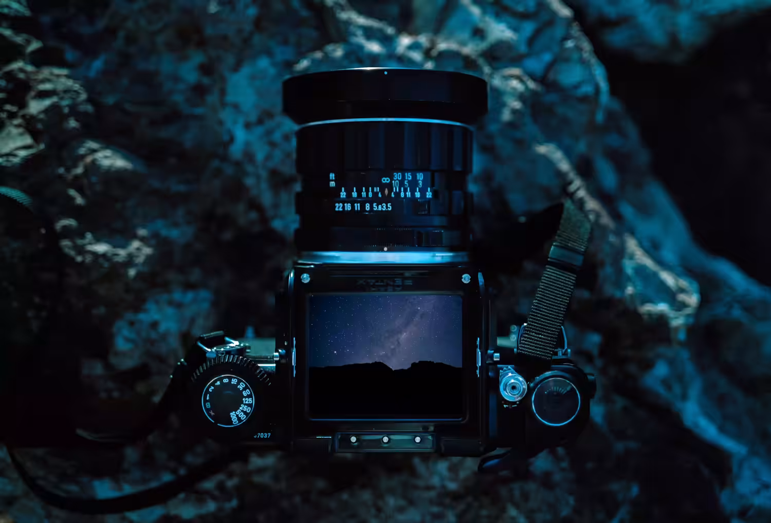 Viewfinder of The Past: Viewfinder of the Past #1
