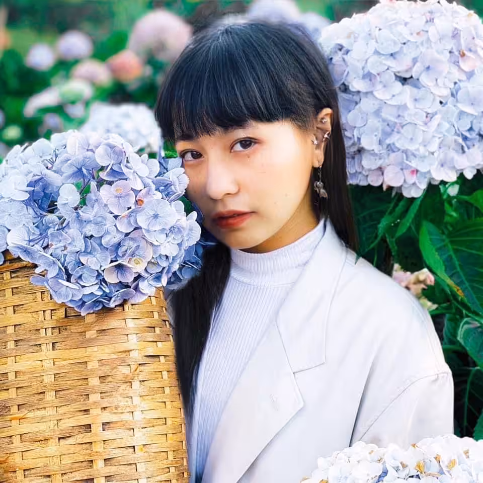 smile with flowers