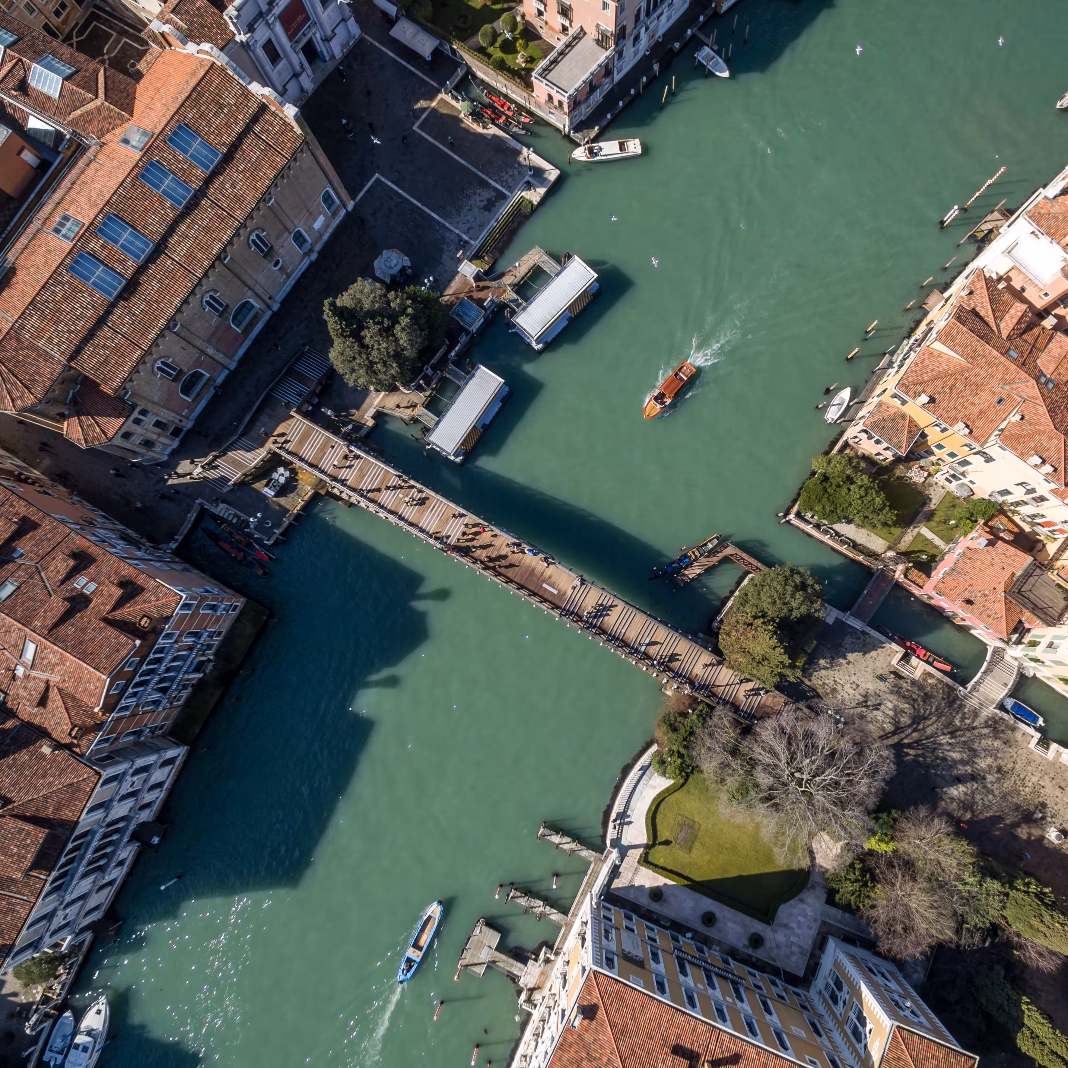 Crossings (Venice) 17/25