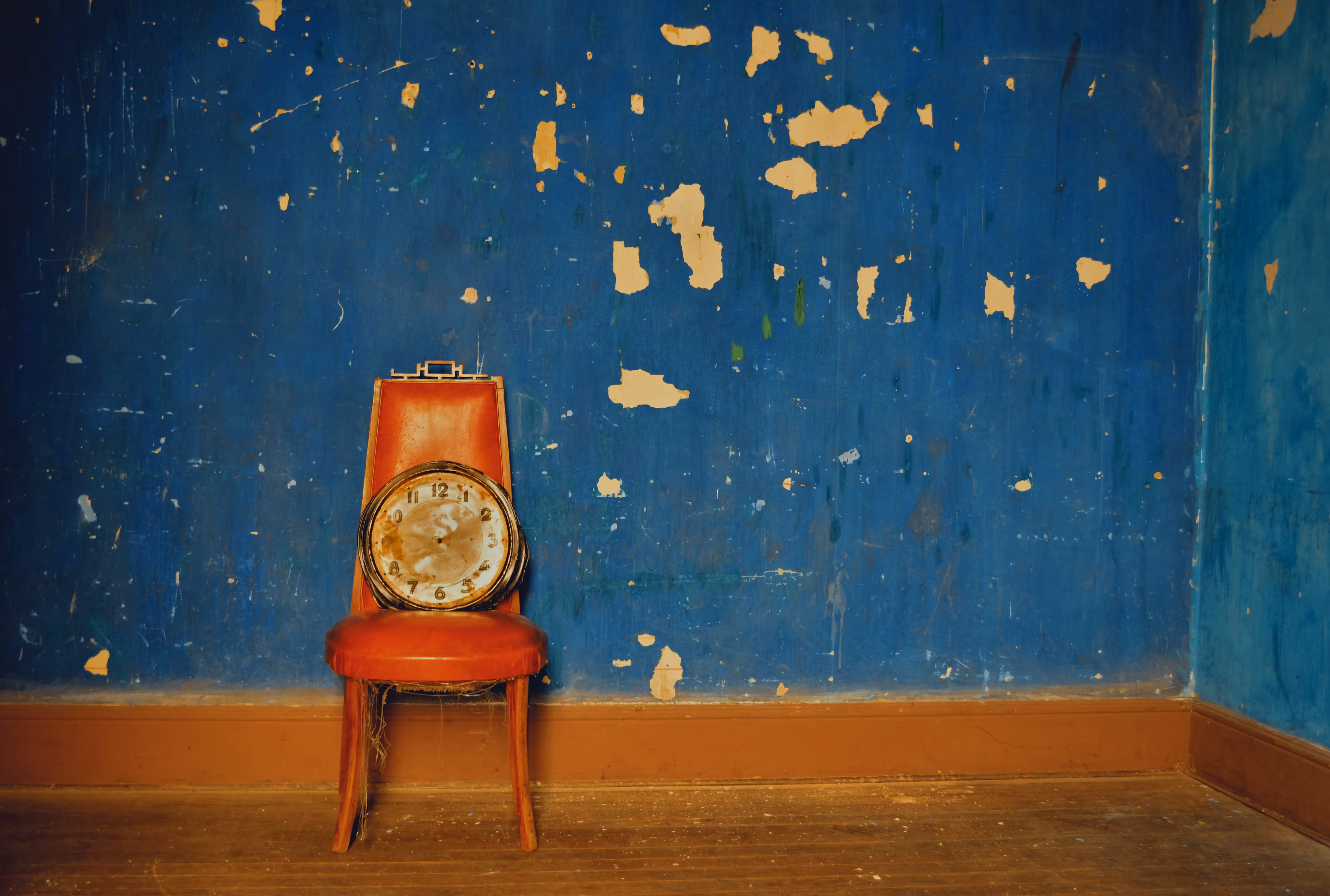 Time in the blue room
