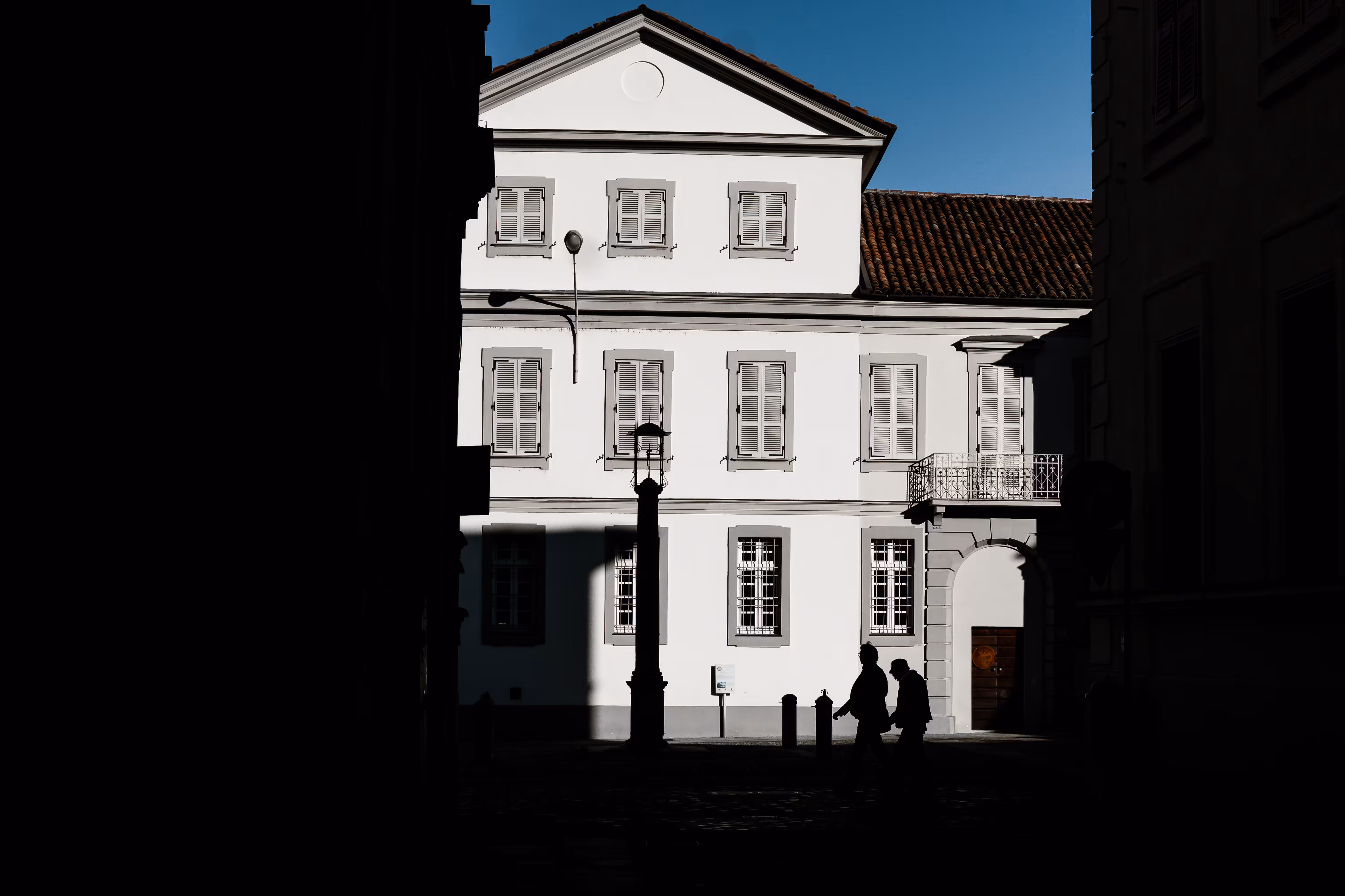 Strangers #7 - Turin
