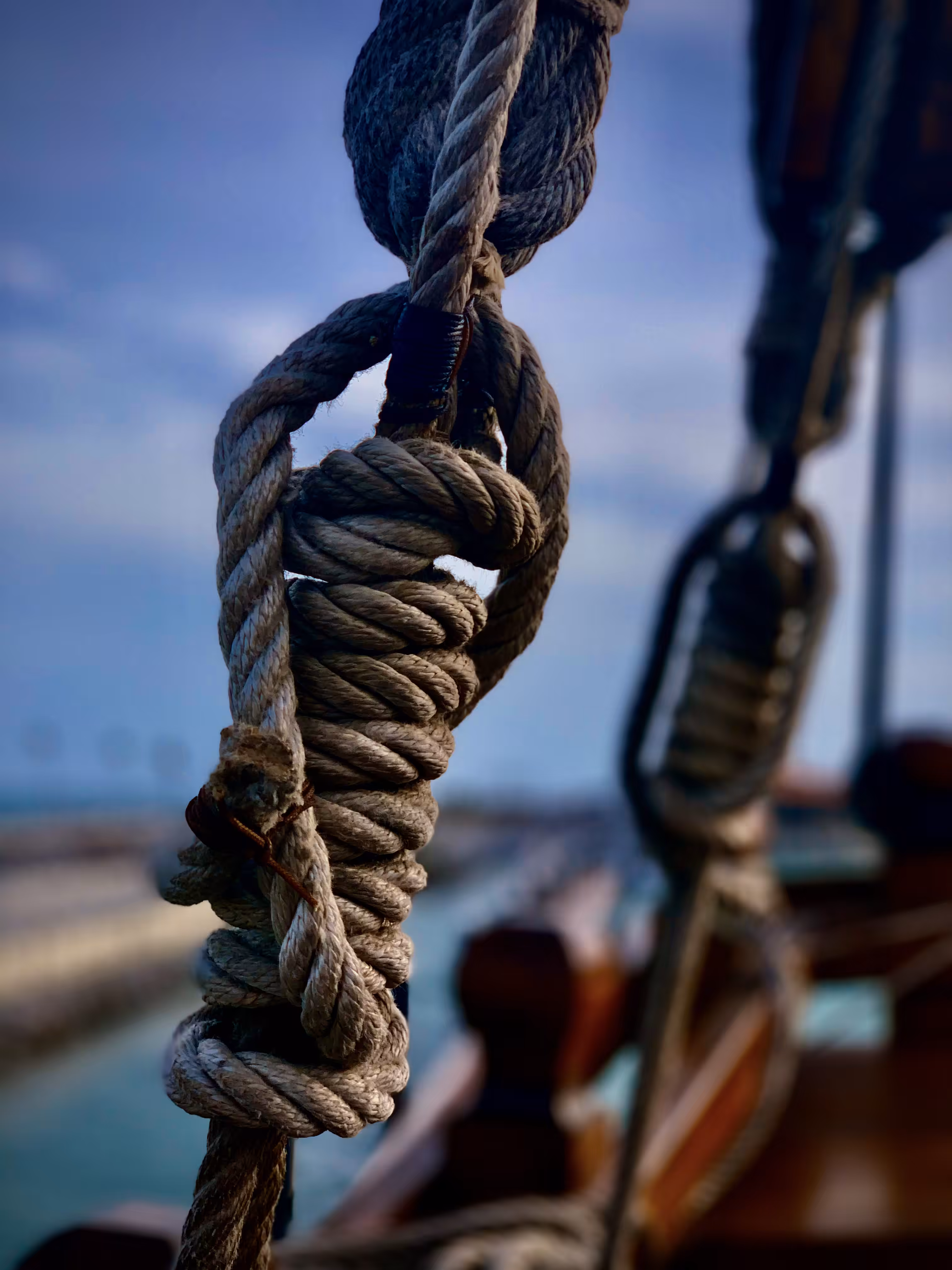 Captive wind