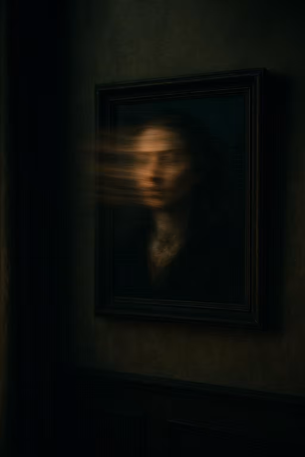 The Happy Valley: Ghost in the photo frame