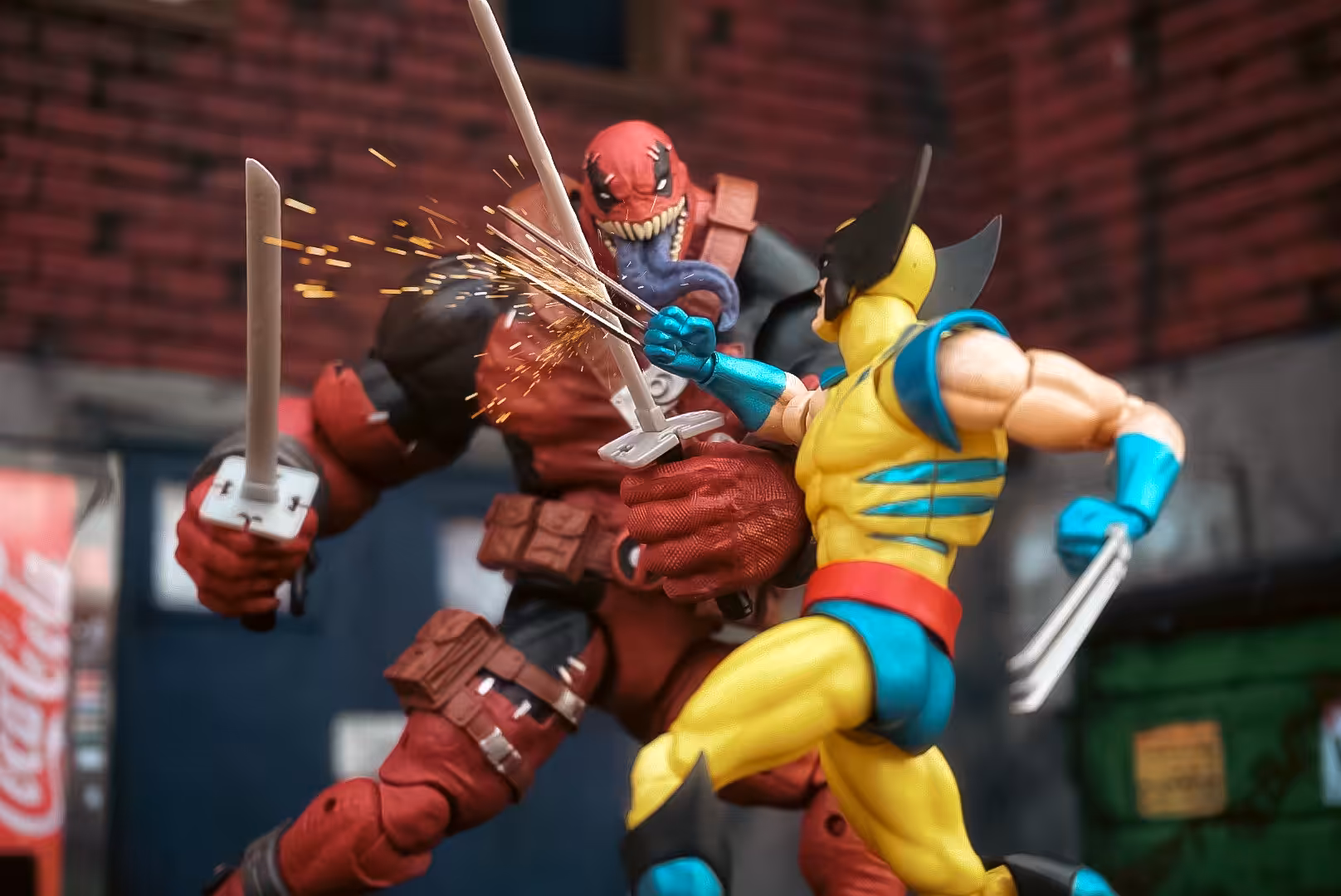 Venom Deadpool vs Wolverine 