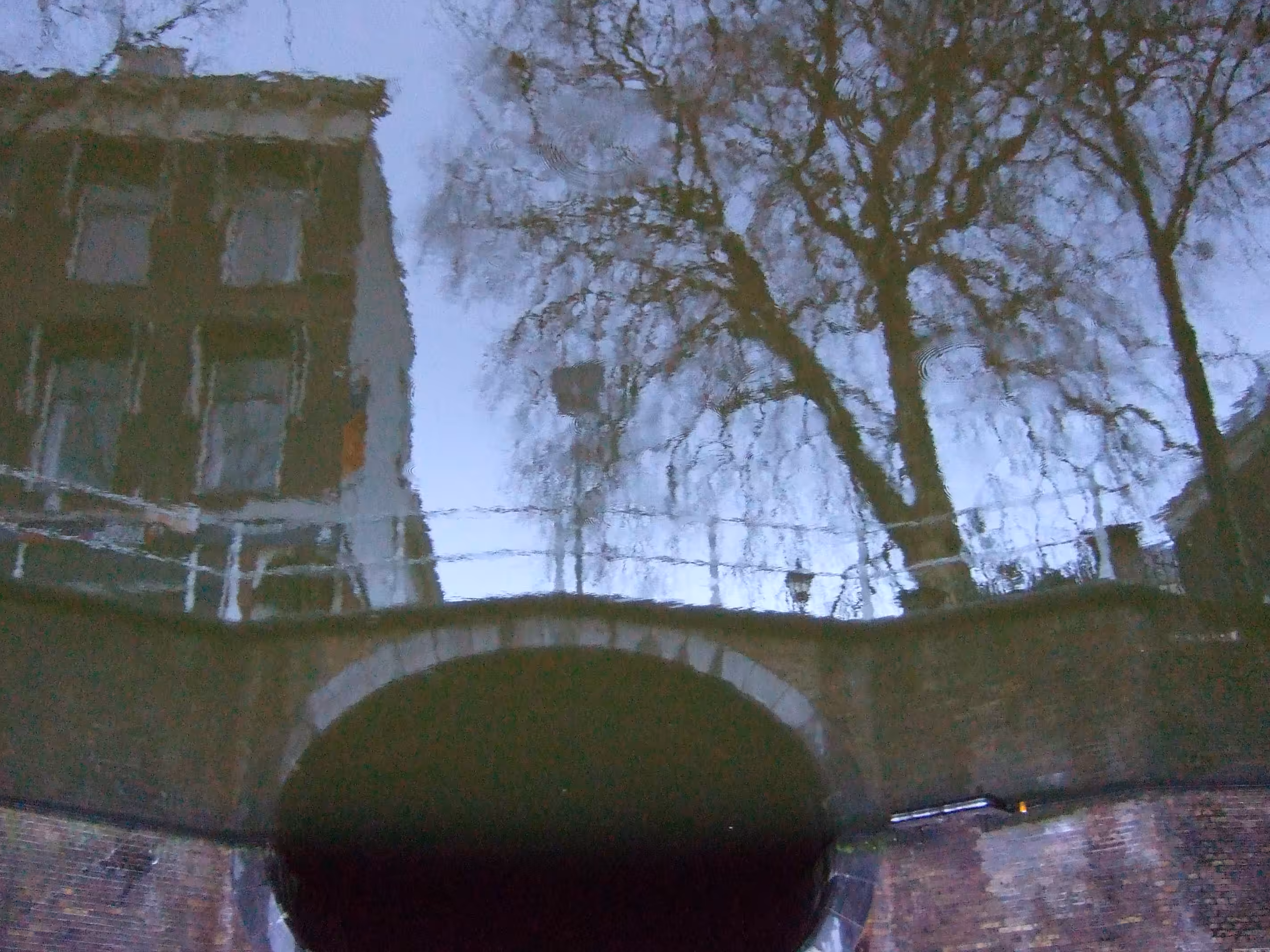 .18 UPSIDE DOWN PIC - CHARMING BRIDGE IN DELFT. Lucky Lucy van Delft.