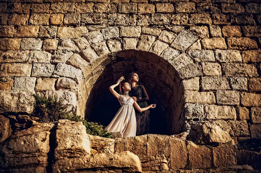 The Game of Queens