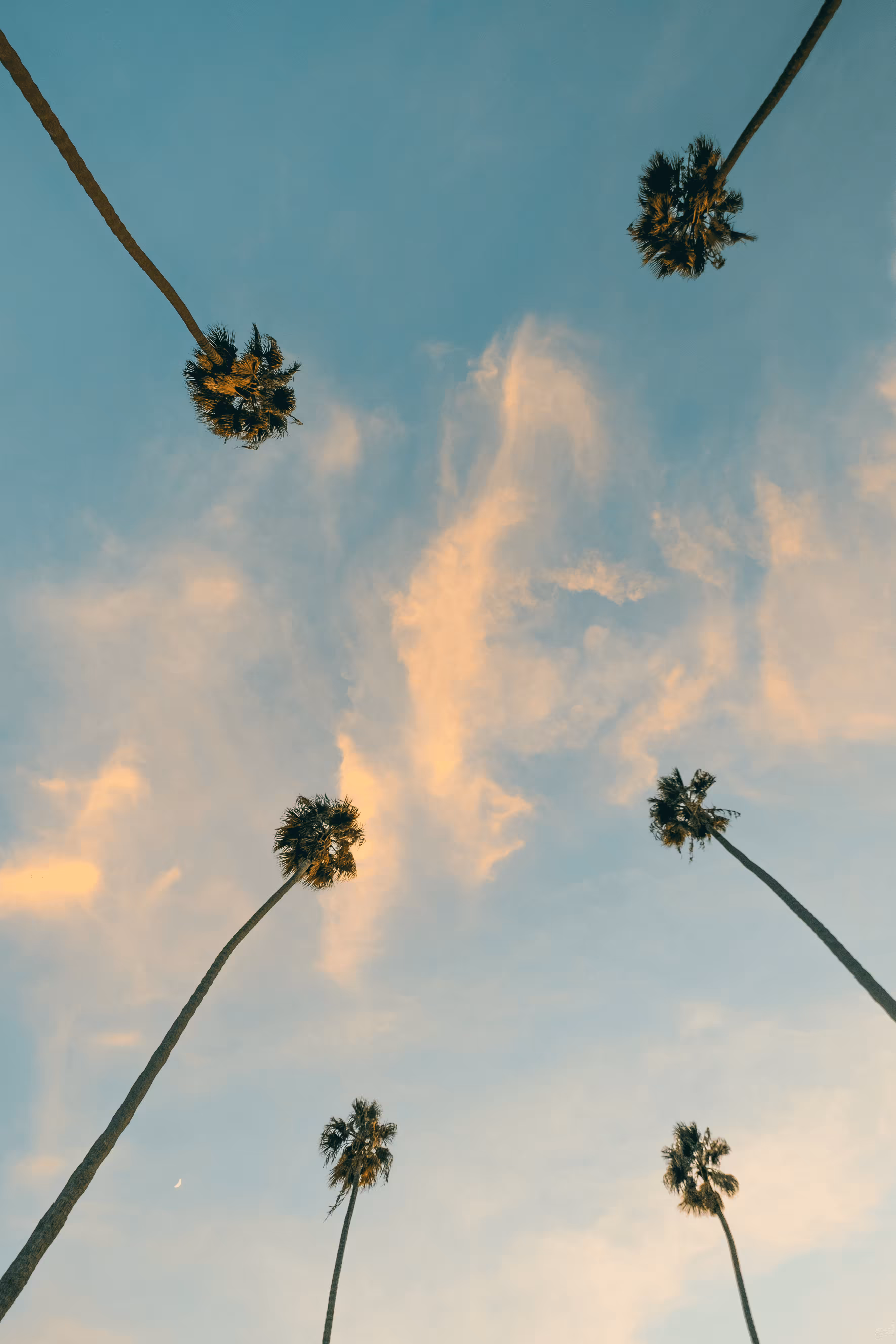 Somewhere Else: 088 - Painting the Sky
