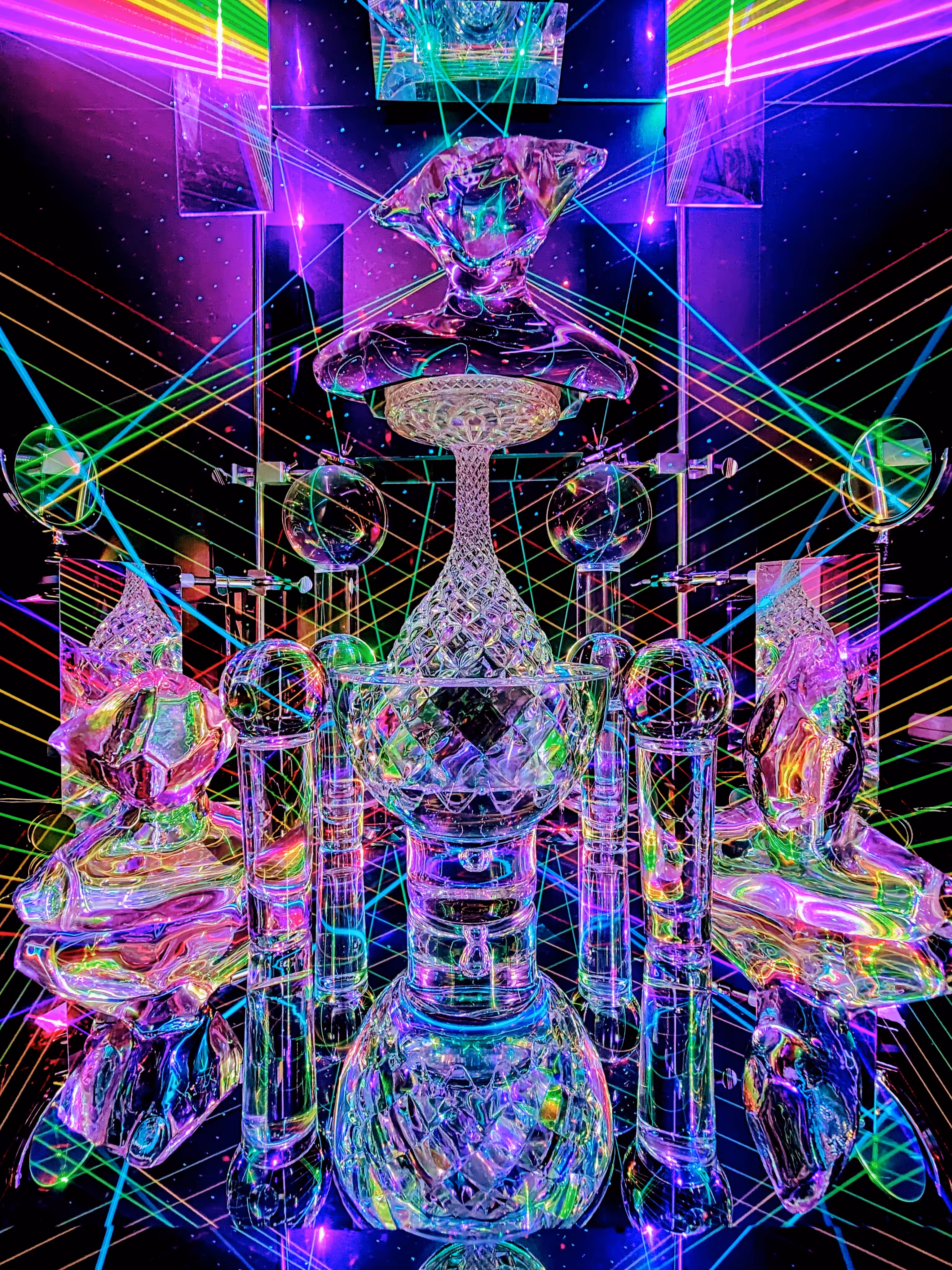 Colors Passing through the Cornea 